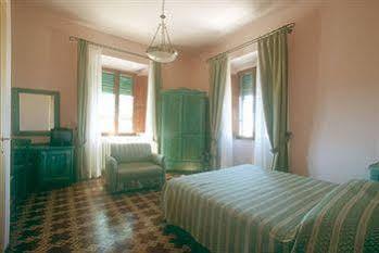 Hotel Villa Porta All'Arco Volterra Buitenkant foto