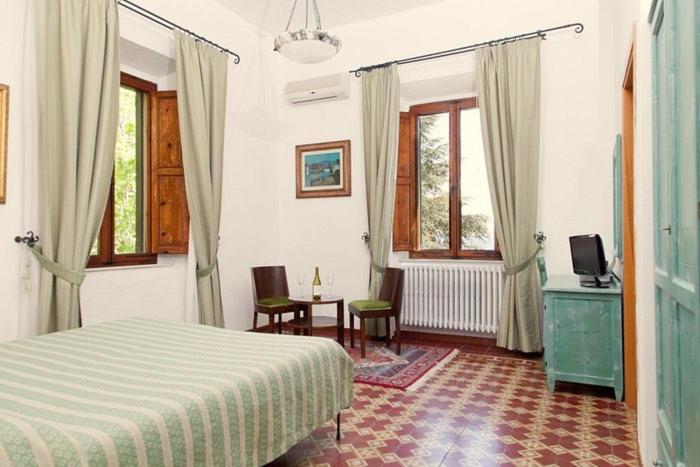 Hotel Villa Porta All'Arco Volterra Buitenkant foto