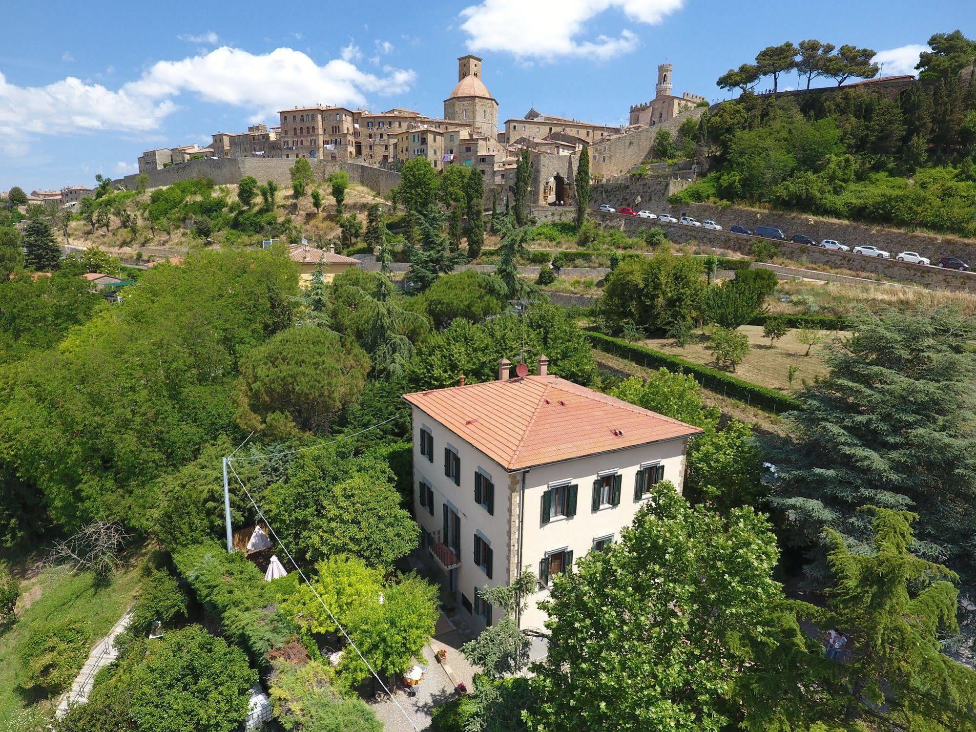 Hotel Villa Porta All'Arco Volterra Buitenkant foto